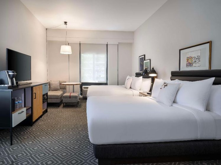 DOUBLE TWO QUEEN BEDS Room