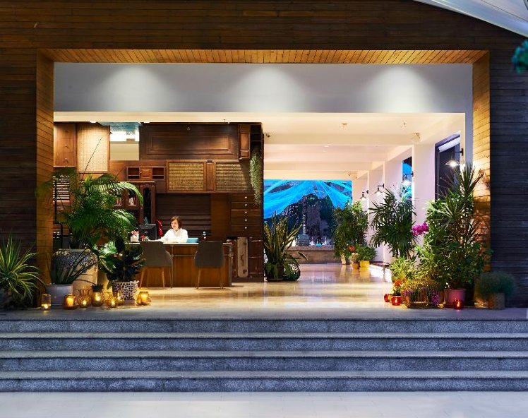 Loligo Resort +A Fresh Twist By Let’s Sea