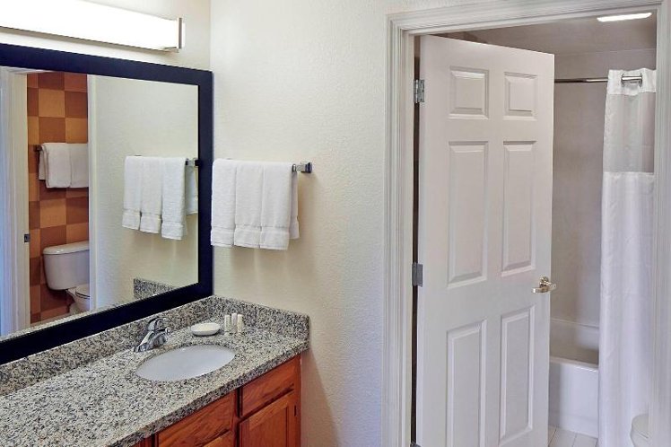 SUITE QUEEN BED NON SMOKING Room