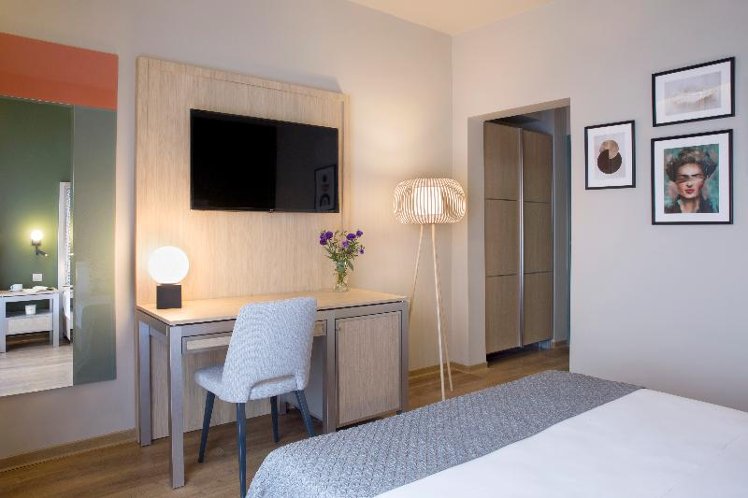 DOUBLE STANDARD Room