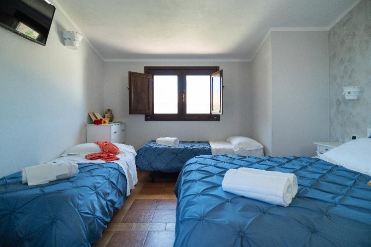 QUADRUPLE STANDARD Room