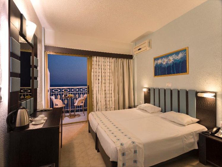 Double or Twin SEA VIEW Room