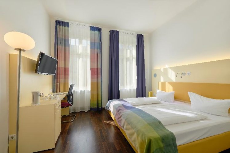 TWIN CAPACITY 1 Room