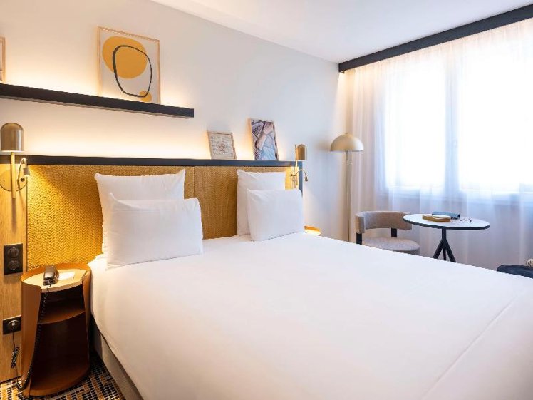 DOUBLE WITH DOUBLE BED Room