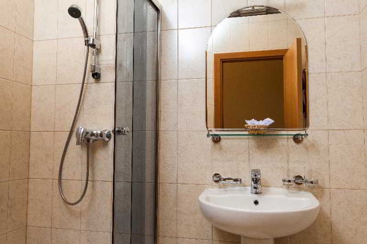 DOUBLE STANDARD Room