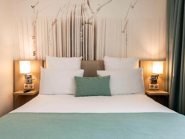 DOUBLE STANDARD Room