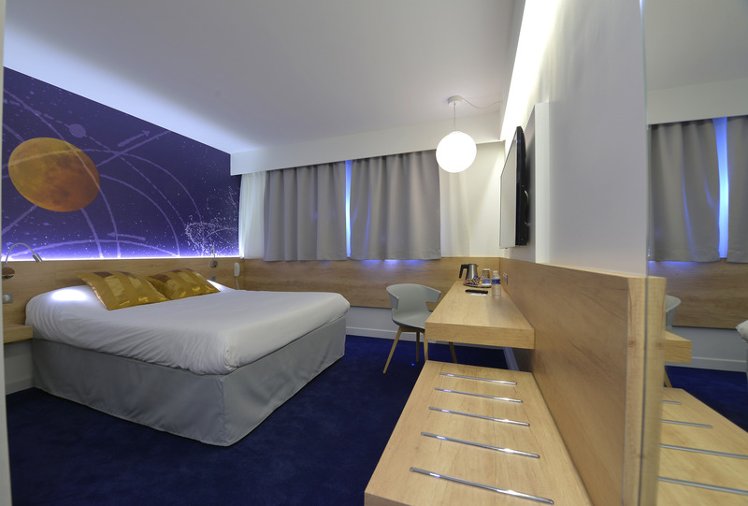 DOUBLE STANDARD Room