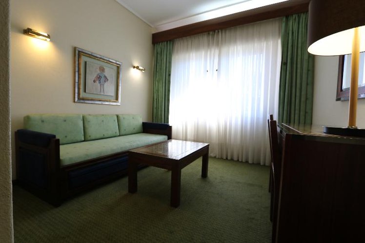 SUITE CAPACITY 4 Room
