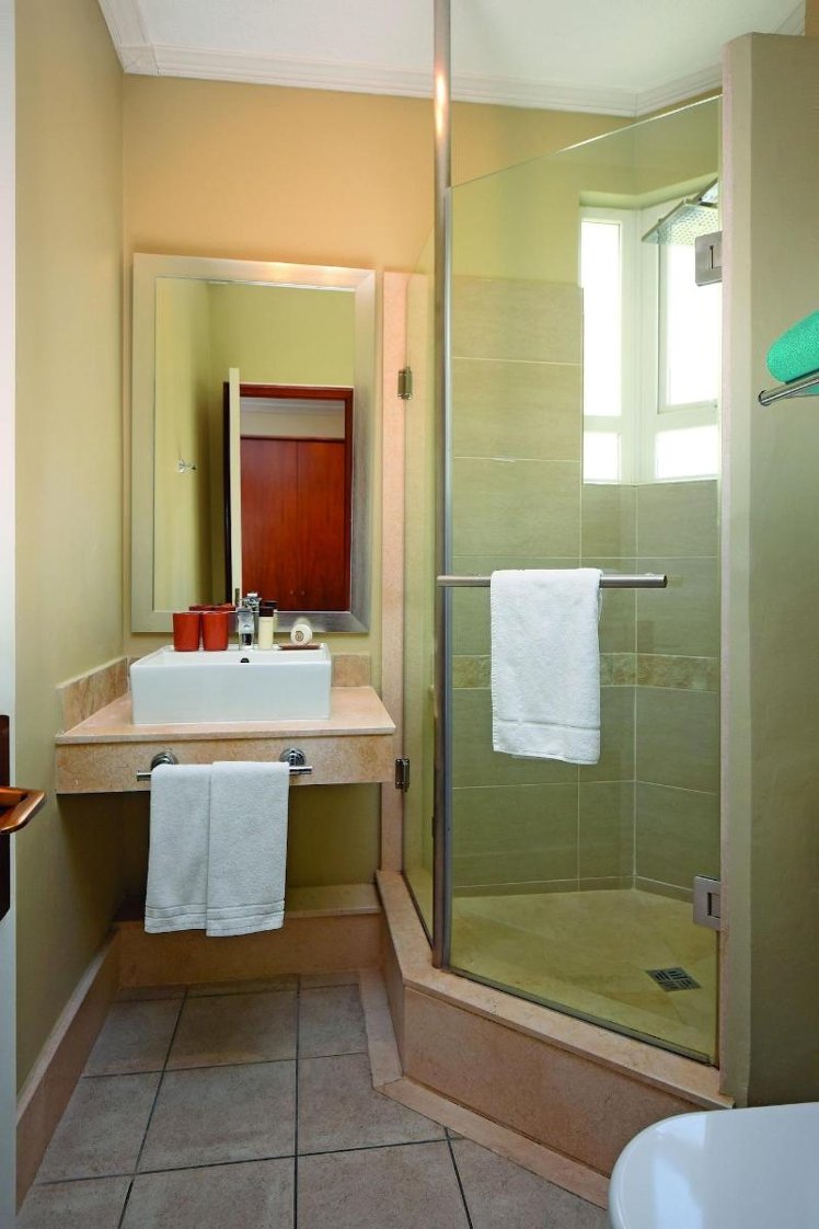 SINGLE DELUXE Room