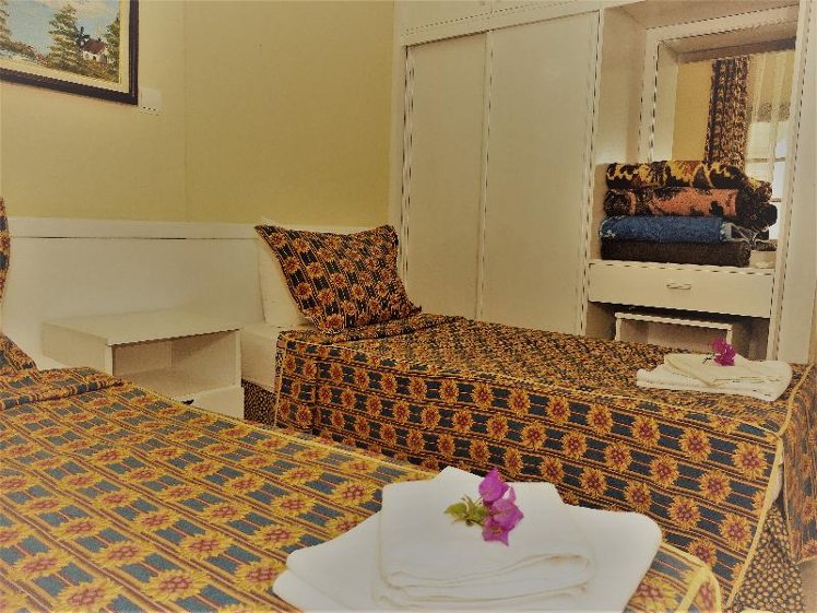 QUADRUPLE STANDARD Room