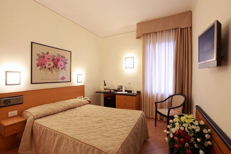 DOUBLE STANDARD Room