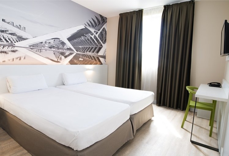 DOUBLE STANDARD Room