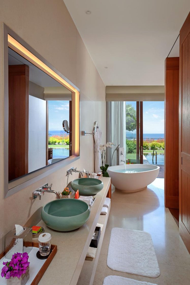 JUNIOR SUITE STANDARD Room