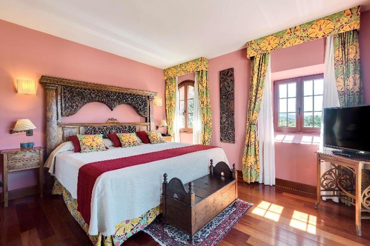 JUNIOR SUITE STANDARD Room