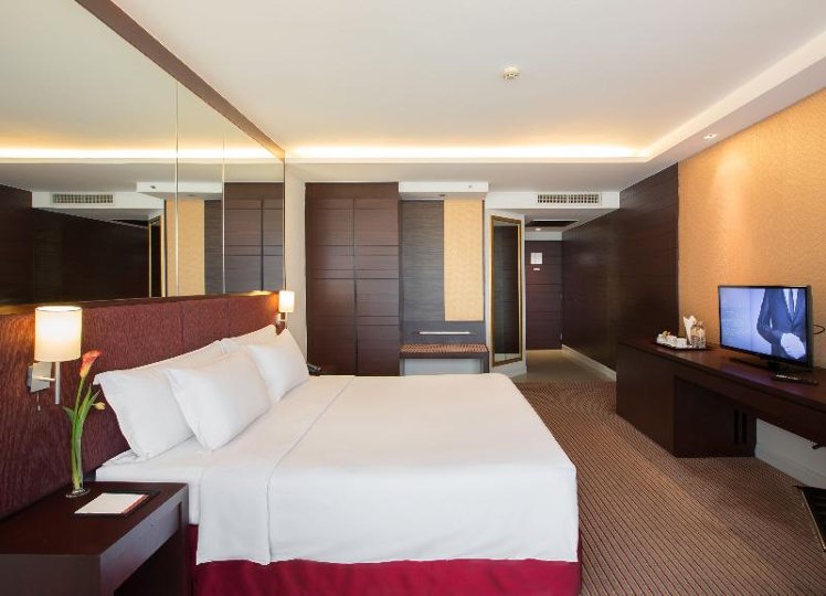 Double or Twin DELUXE Room