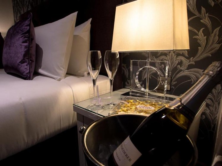12Th Lock Boutique Hotel