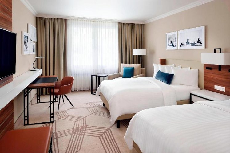 QUADRUPLE DELUXE TWO QUEEN BEDS Room