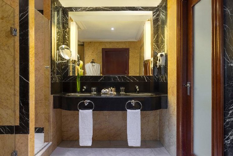 SUITE Presidential Room