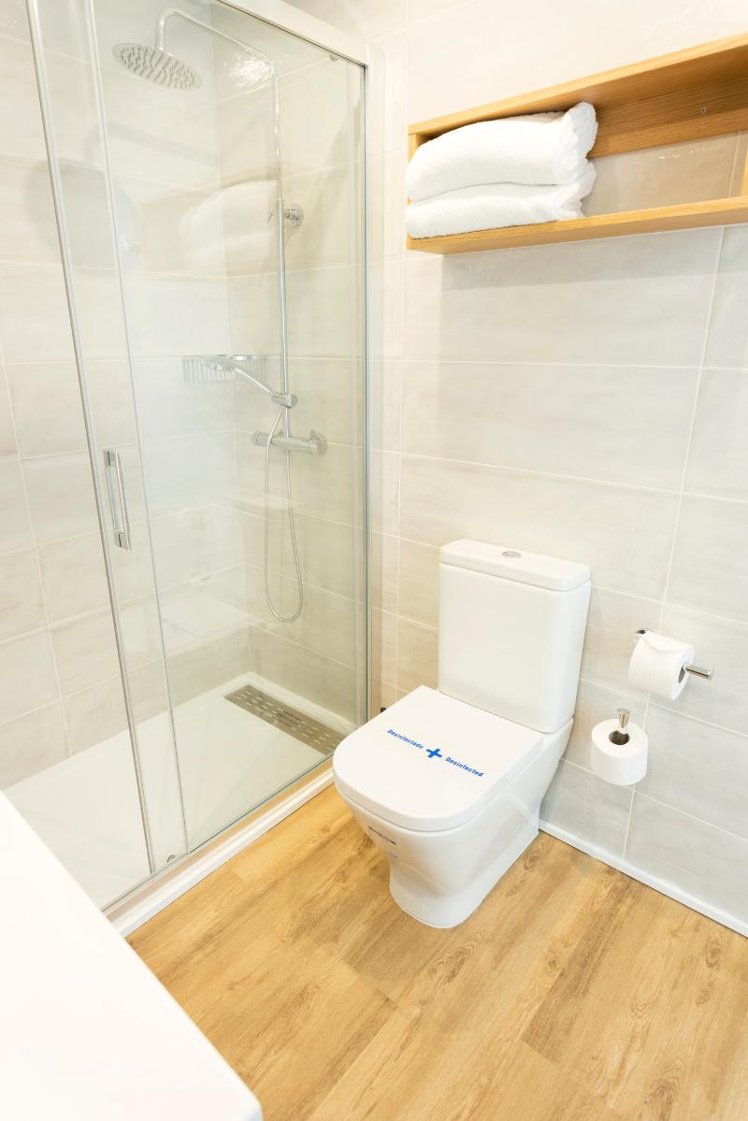 DOUBLE SINGLE USE STANDARD Room