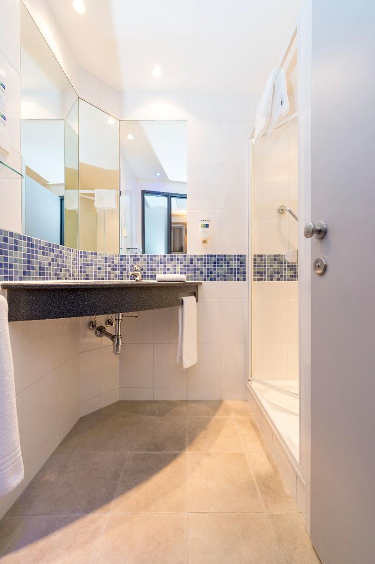 DOUBLE STANDARD Room