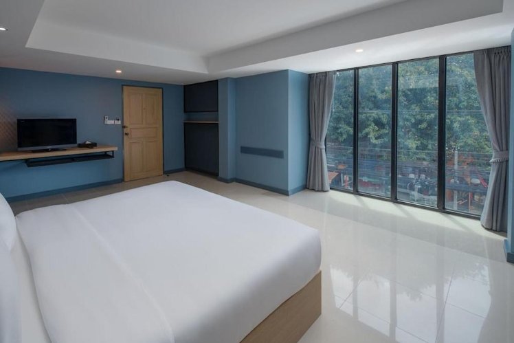 Nora Lakeview Hotel ( ex Floral Lakeview Hotel Koh Samui )