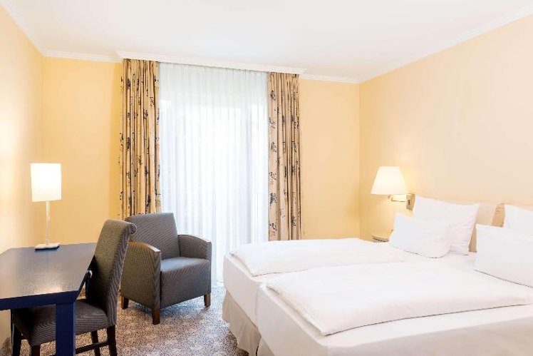 DOUBLE STANDARD Room