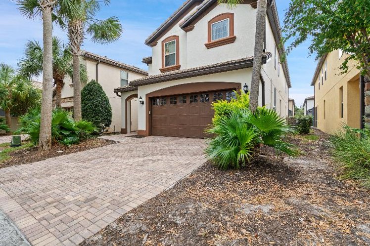 HOME FIVE BEDROOMS WITH PRIVATE POOL Room