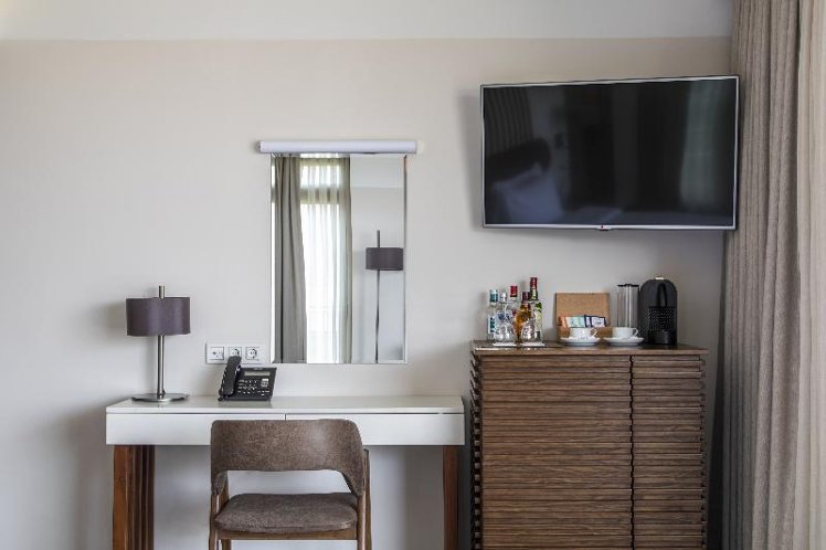 TWIN DELUXE SEA VIEW Room