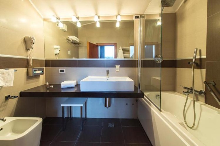 DOUBLE SUPERIOR Room