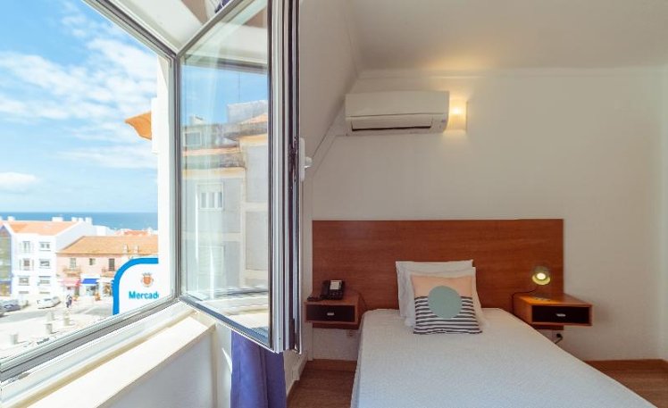 SINGLE SIDE SEA VIEW Room