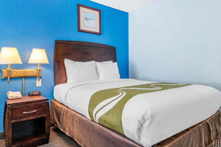 DOUBLE TWO QUEEN BEDS NON SMOKING Room