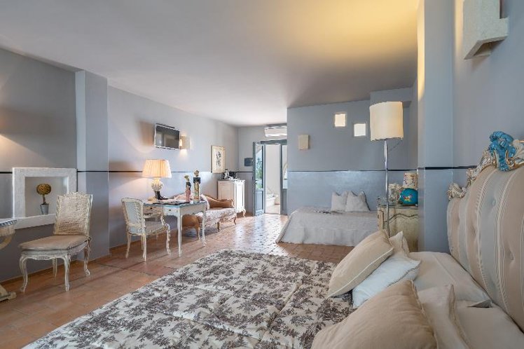 JUNIOR SUITE COMFORT SEA VIEW Room