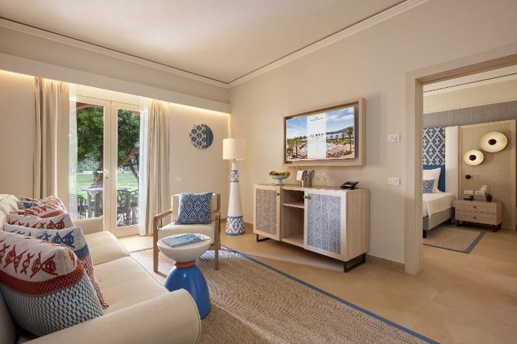 SUITE LAGOON VIEW Room