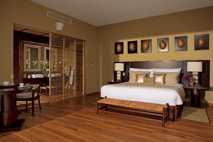 JUNIOR SUITE KING SIZE BED Room