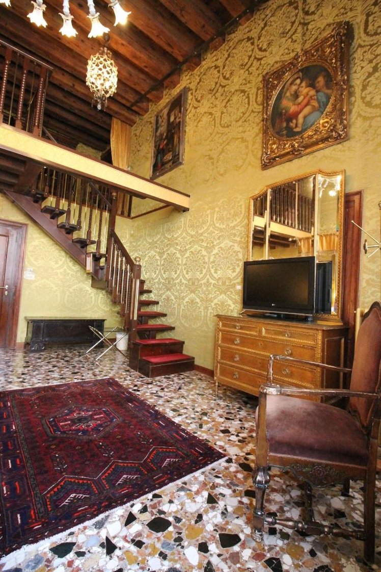 SUITE QUEEN SIZE BED Room