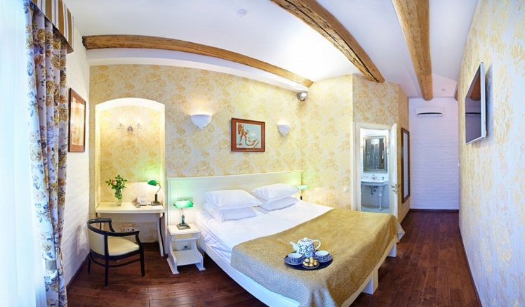 DOUBLE STANDARD Room