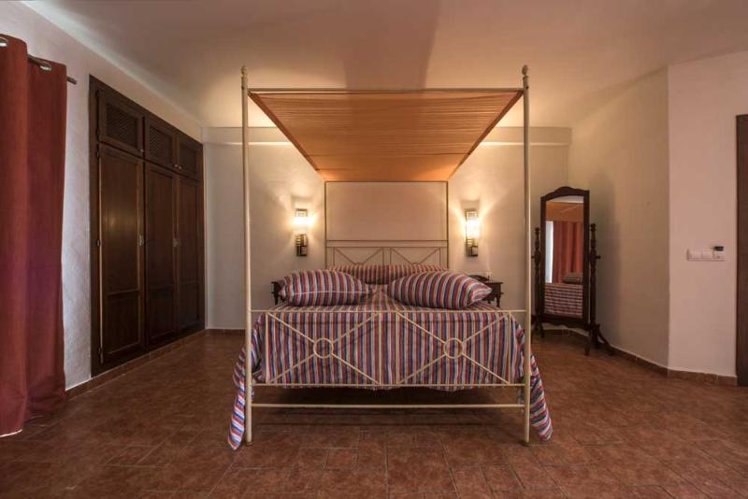 JUNIOR SUITE STANDARD Room