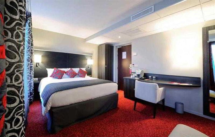 DOUBLE STANDARD Room