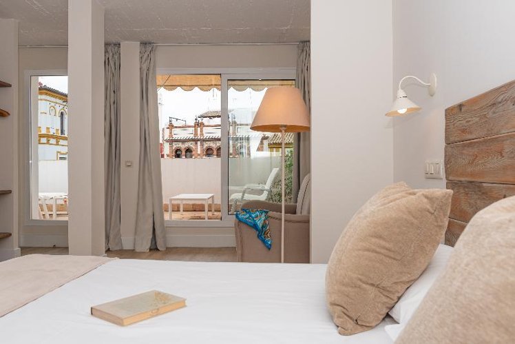 JUNIOR SUITE STANDARD Room