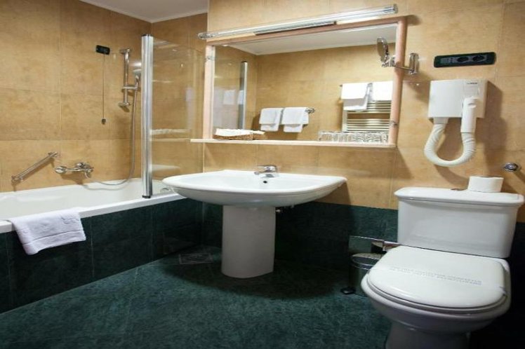 DOUBLE STANDARD Room