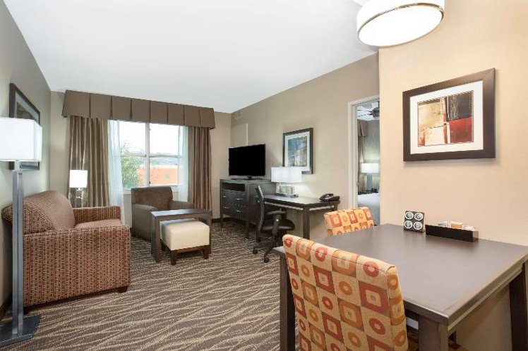 SUITE KING SIZE BED Room