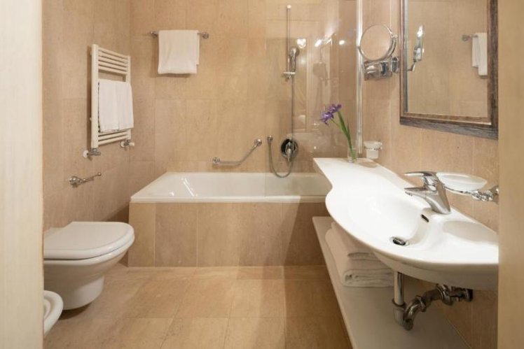 DOUBLE PREMIUM WITH VIEWS Room