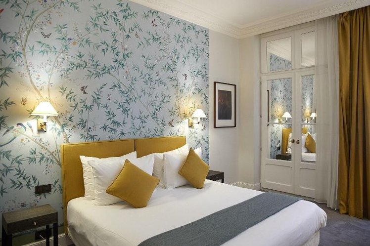 DOUBLE DELUXE QUEEN BED Room