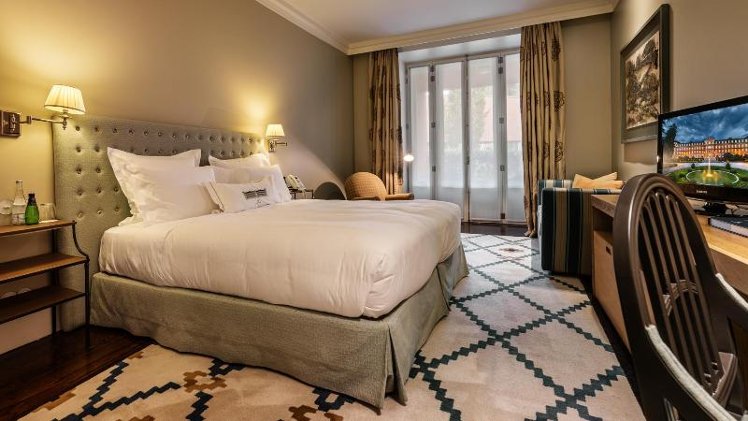 DOUBLE GARDEN VIEW Room