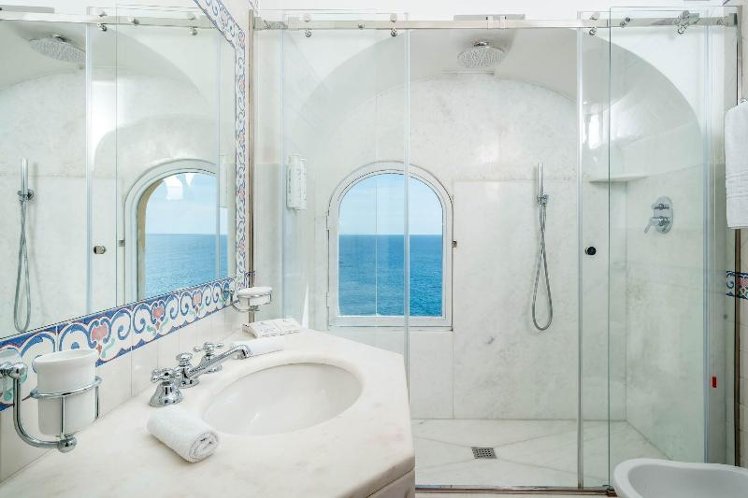 JUNIOR SUITE SEA VIEW WITH BALCONY Room
