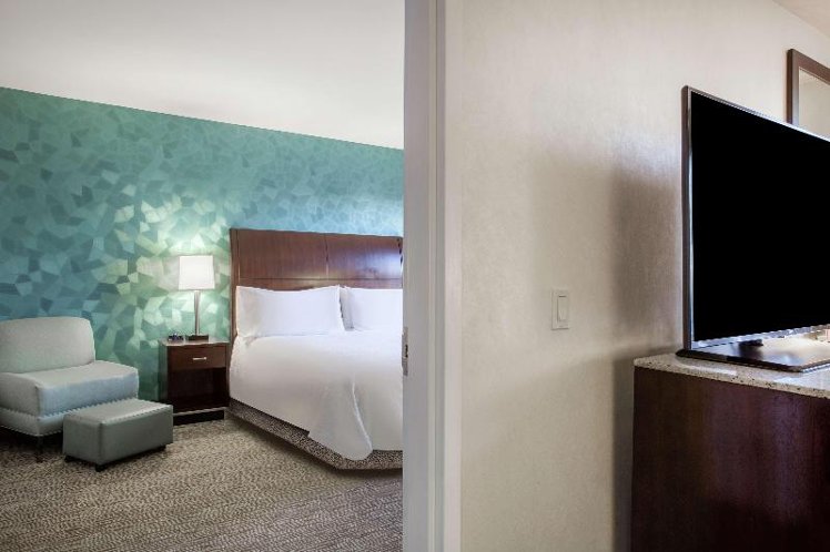 SUITE KING SIZE BED Room