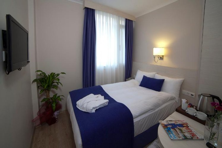 DOUBLE ECONOMY Room