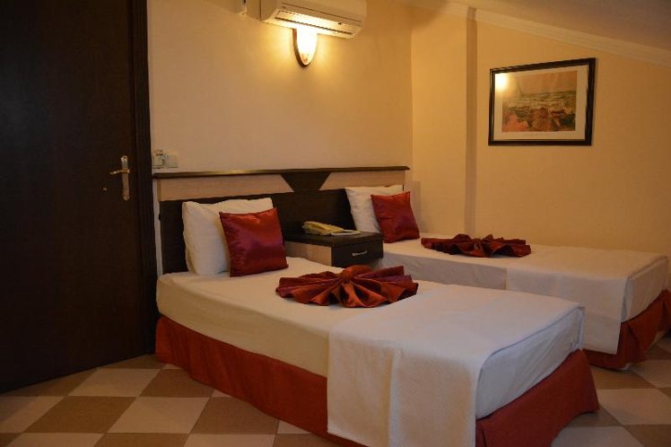 DOUBLE SINGLE USE ECONOMY Room