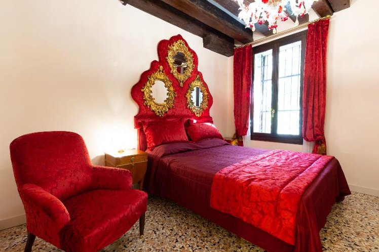 DOUBLE DELUXE Room