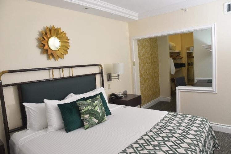SINGLE ONE BEDROOM Room